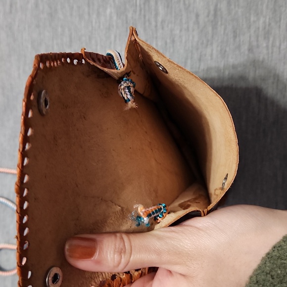 Handmade Indian Tooled Leather Crossbody Mini Clutch Purse Satchel Handbag - Picture 9 of 11